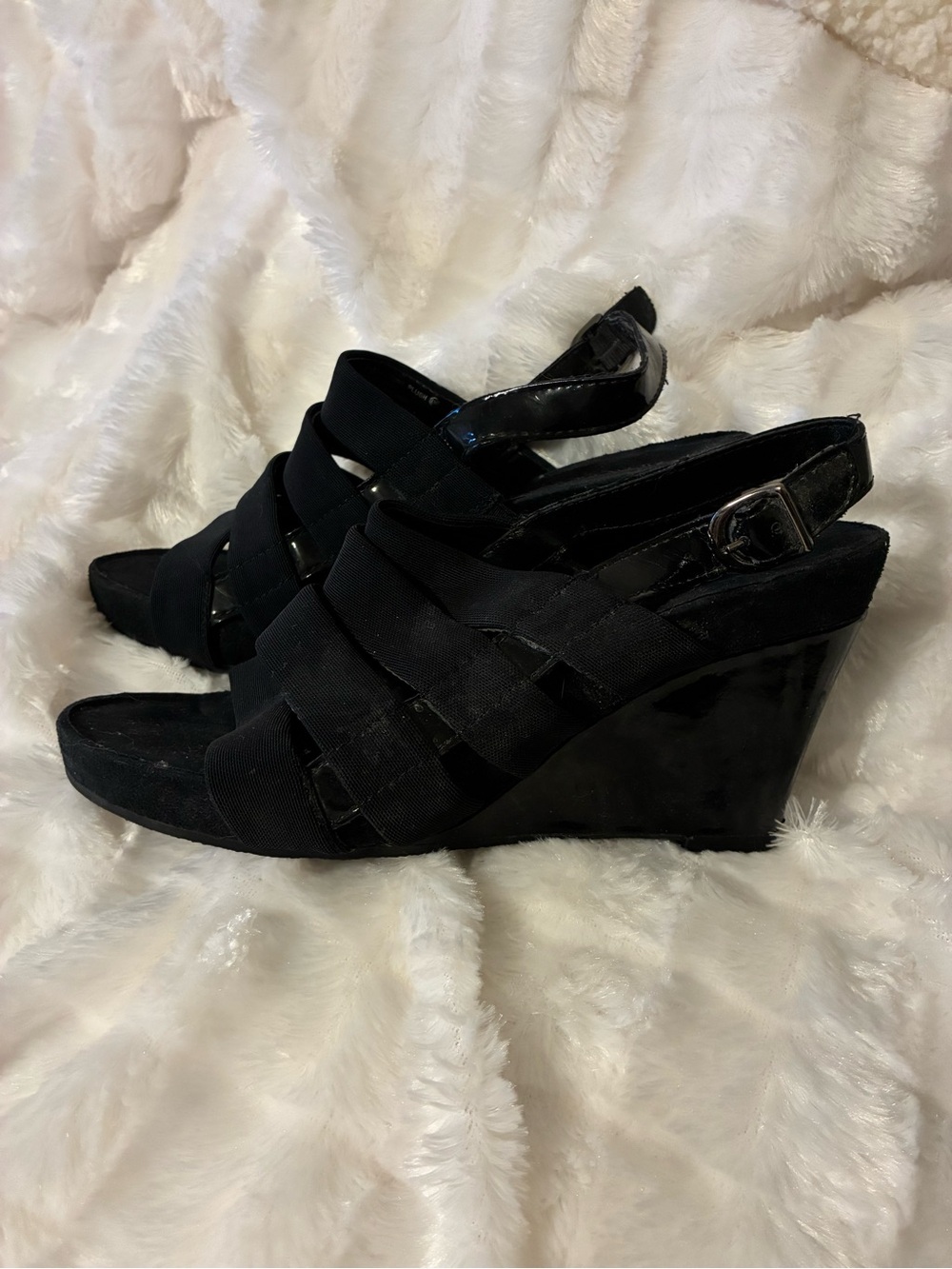 Aerosoles Women's Black Wedge Sandals - Strappy Slingback